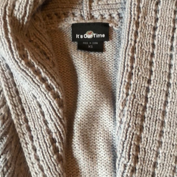 📦 DONATED 📦 It’s Our Time XS Grey Shrug - Picture 2 of 4